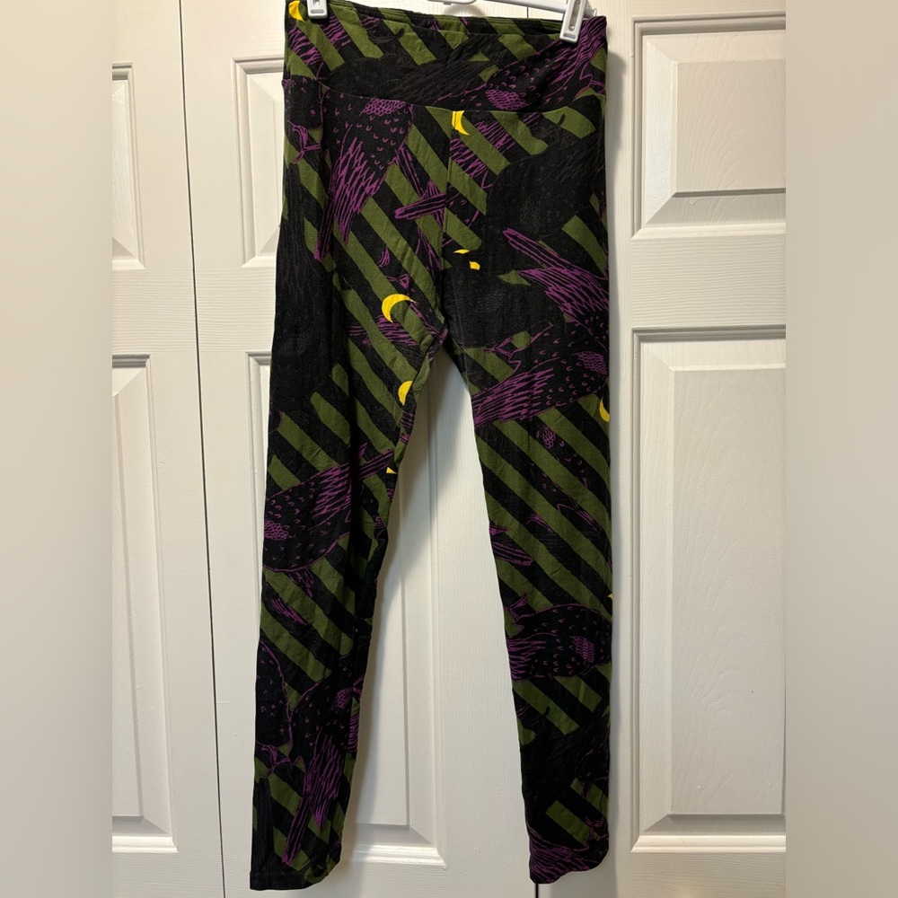 LuLaRoe leggings Black and Purple Crows stripes